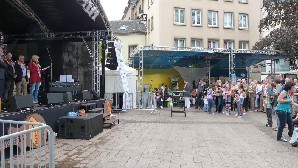 201105_NE/2011-05-20 17-23-46_NeiEttelbruck2011.JPG